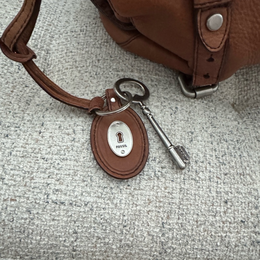 Fossil Tan Leather Handbag with Silver Key Accent